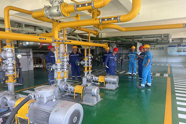 1723431035340586.jpg 參觀設(shè)備間.jpg