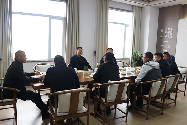 1739501054497215.png 3-賴書記現(xiàn)場座談.png