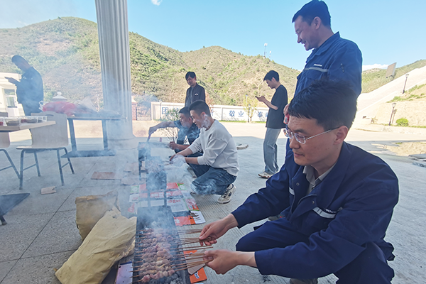 1748305892844386.png 燒烤現(xiàn)場.png