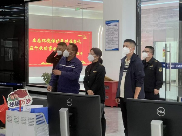 市場監(jiān)督局局長朱杭萍一行至的德興海創(chuàng)參觀調研 (1).jpg